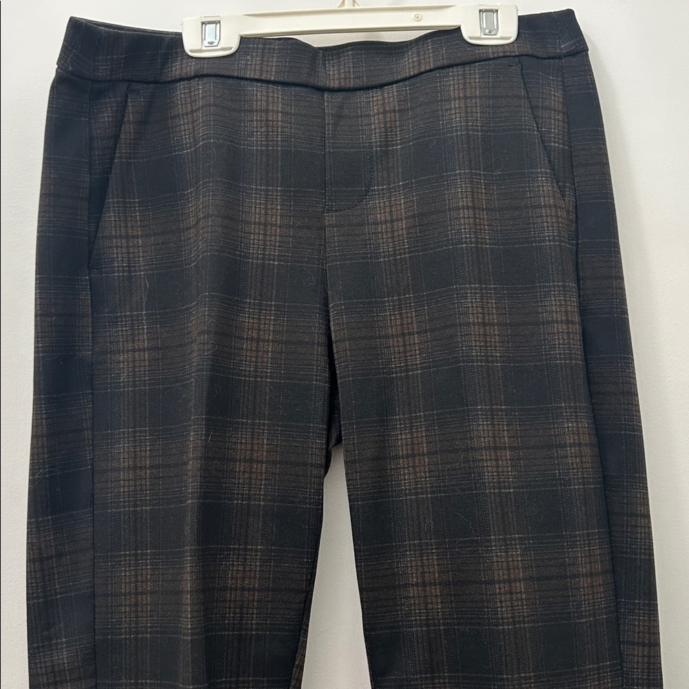 Liverpool Women's Black and Brown Plaid Cropped Pants